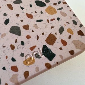 Brand new iPhone 13 Pro Seashell Wild Terrazzo Pela case 📱